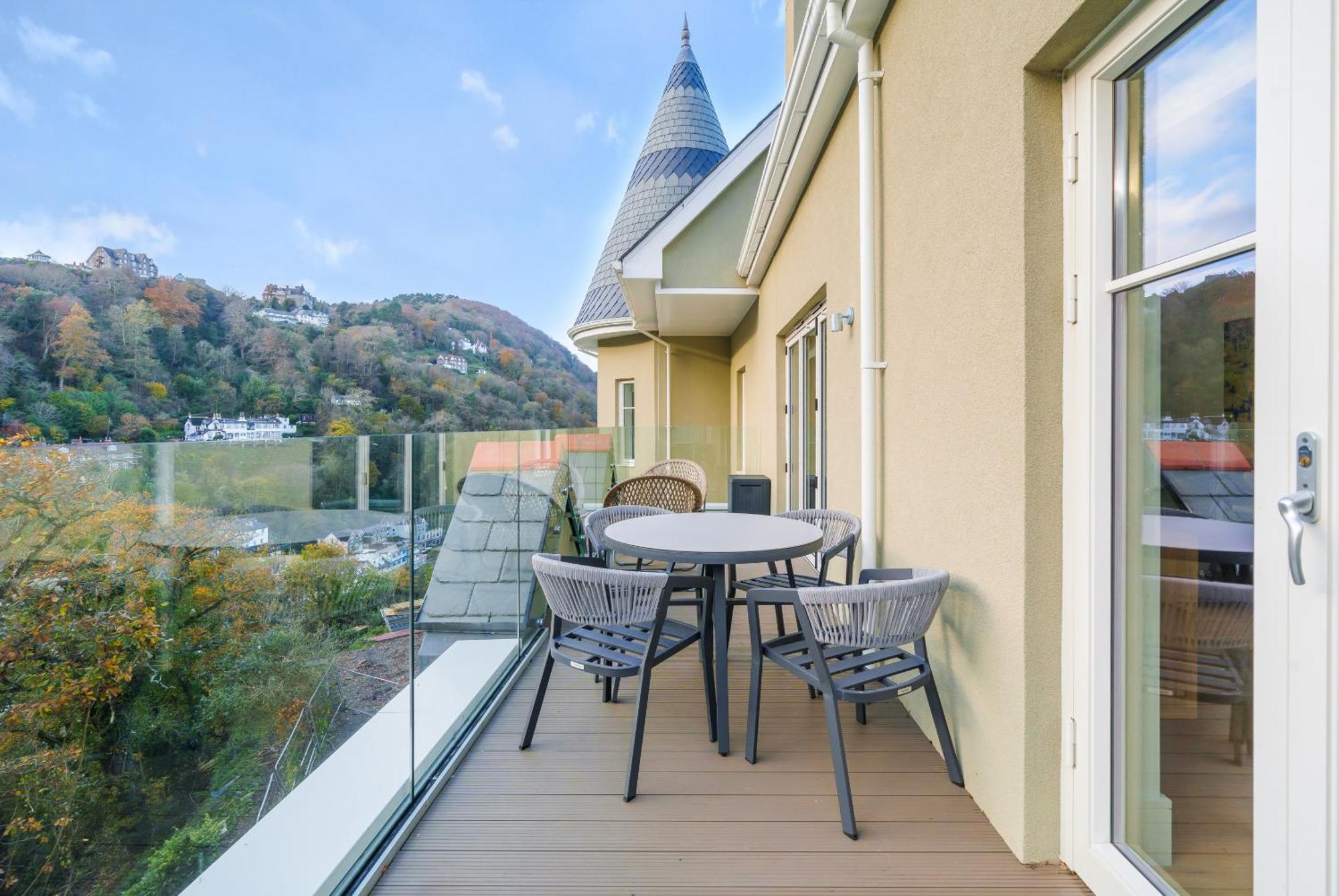 Tors Park Apartment Lynmouth Exterior photo